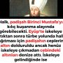 Halk, padişah Birinci Mustafa’yı kılıç kuşanma alayında görebilecekti. Eyüp’te iskeleye çıktıktan sonra türbe yolunda halka dağıtması için padişahın ceplerine altın dolduruldu ancak henüz iskeleye çıkmadan cebindeki altınları denize attı. İskeleye gelindiğinde ise
